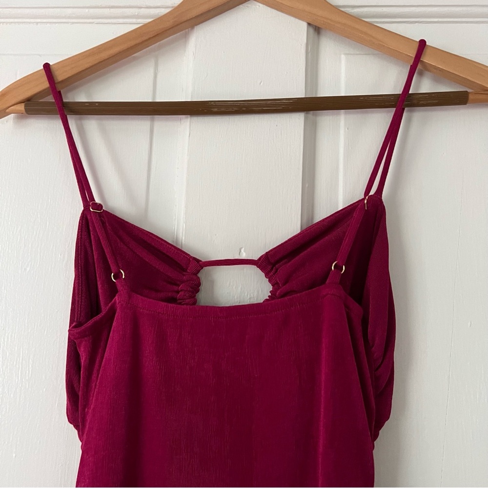 NWT CHARLIE HOLIDAY Mason Midi Dress in Magenta Size 4 - Picture 5 of 8